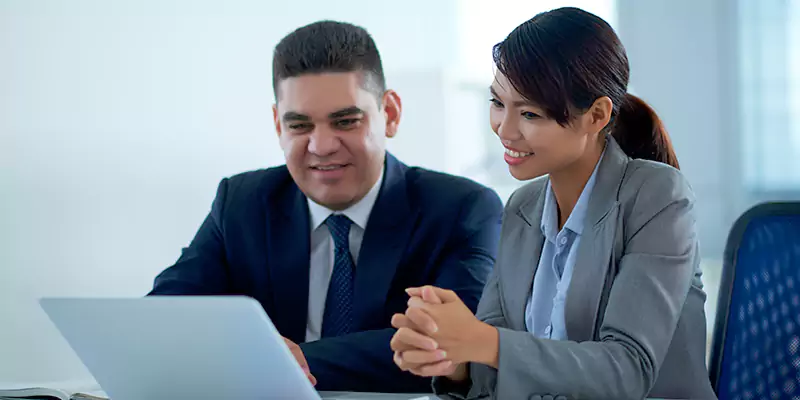 Why Partner with the Best TN Visa Consultants for Canadian Applicants for Australia?
